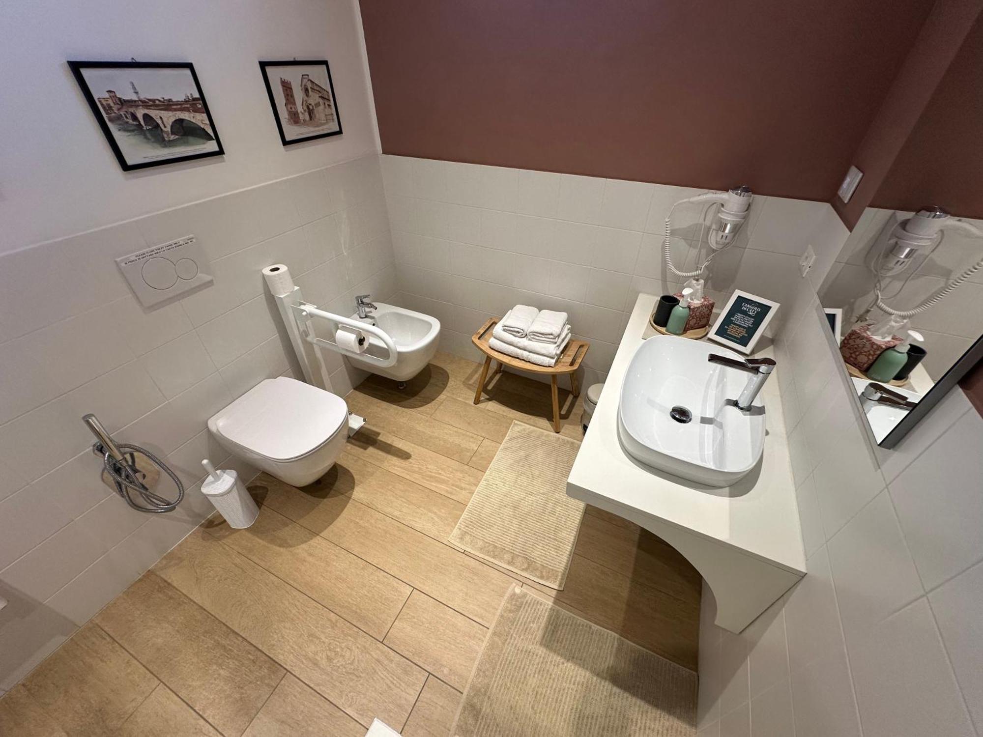 בוסולנגו Veronalago B&B Accessibile מראה חיצוני תמונה